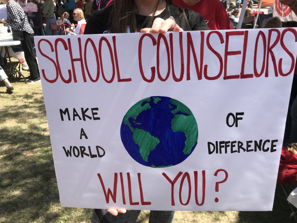 Lots of signs here at the Capitol. #okteacherwalkout 