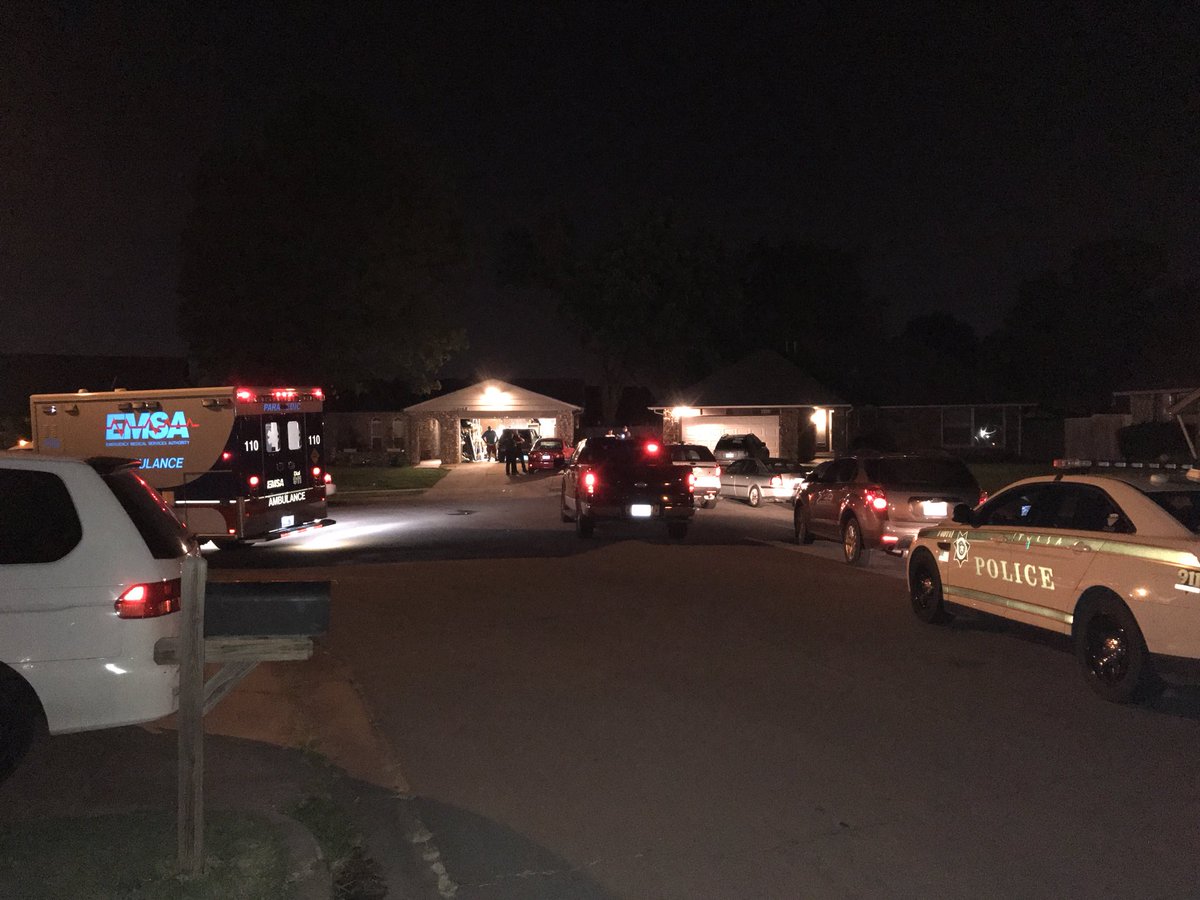 Tulsa Police investigating robbery-turned-home-invasion at 31st Pl and 135th E Ave. One person injured after being hit with a gun