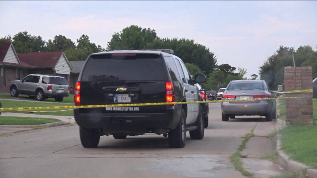 Authorities are investigating following a shooting in Midwest City on Thursday morning. Just before 7 a.m. on Thursday, emergency crews learned about a possible shooting near N.E. 16th and Post Rd. in Midwest City.