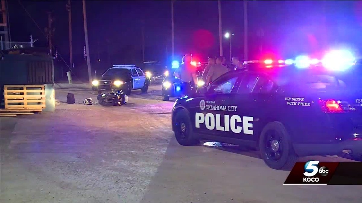 Motorcyclist crashes after leading officers on high-speed chase    