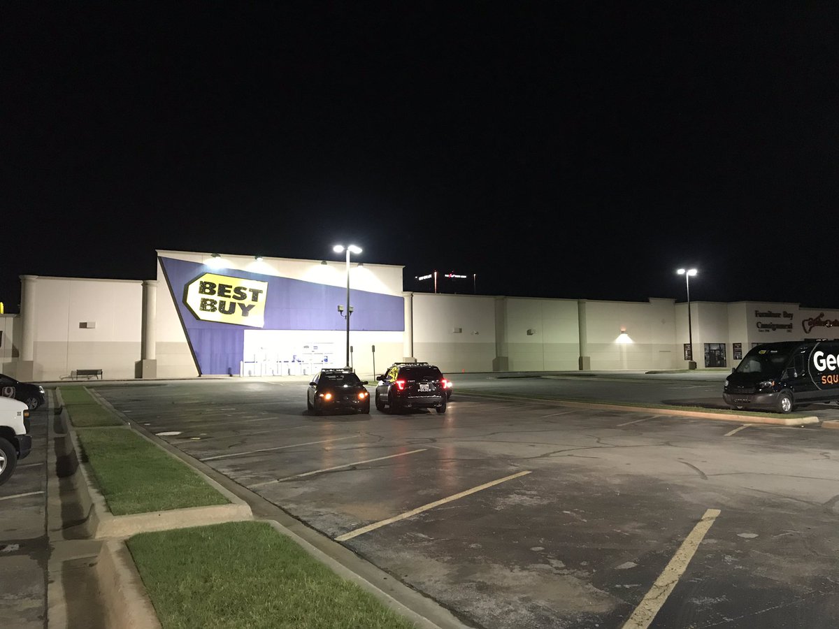 Police are still on the scene of a shooting that happened near NW 59th and May. They believe the involved parties were coming from a nightclub in this area