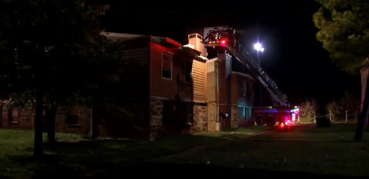 OKCFD evacuates apartment complex amid fire    