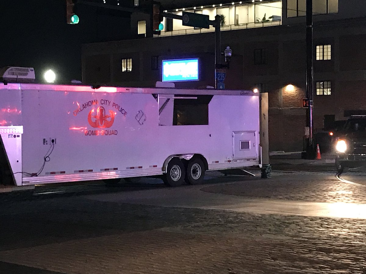 Bomb squad investigating suspicious backpack left a NW 5th and Broadway   