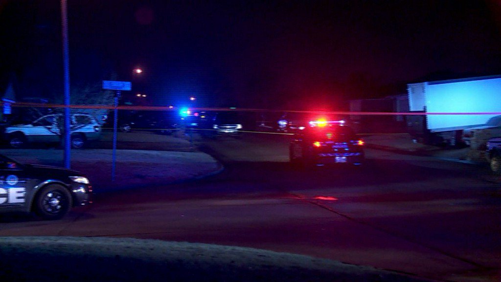 Police investigating after two shot in southeast Oklahoma City    