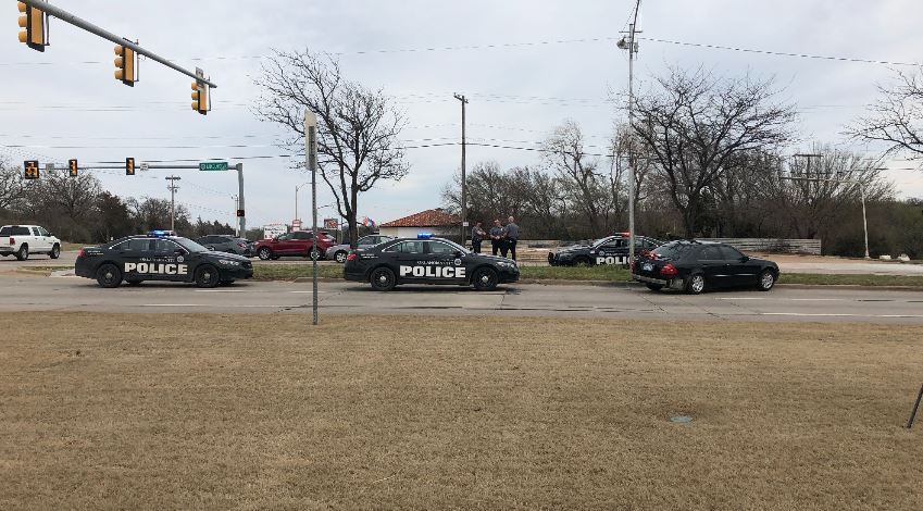 Two people taken into custody following high-speed chase in Oklahoma City 