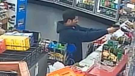 Clerk shot during robbery at Oklahoma City convenience store    
