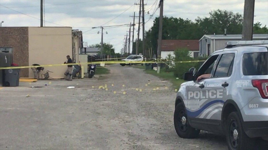 Lawton police continue search for gunman in double shooting    