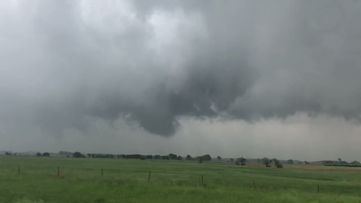 Large cone funnel east of Chouteau OK - @NWStulsa @breakingweather   