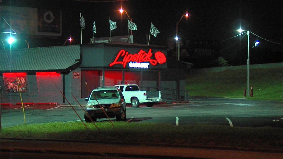 Tulsa Police say this man attempted to rob 2 people at gunpoint this morning in the parking lot of Lipstick Cabaret. Police say he was wearing a mask & carrying a pistol. TPD says he fired a shot &amp; took off. They found him hiding in weeds just north of the parking lot. 