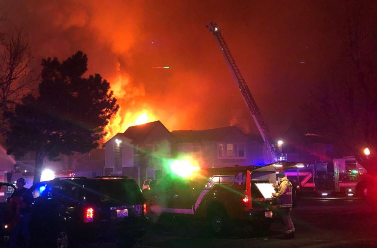 Firefighters battle large blaze at N.W. Oklahoma City Summerfield Apartments near Hefner and Meridian
