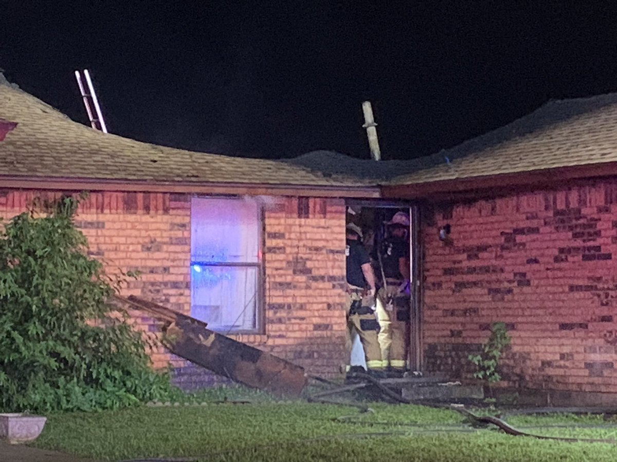 @OKCFD are responding to a duplex fire in SE OKC. This is near Shields and SE 89th.   No details about the fire at this time