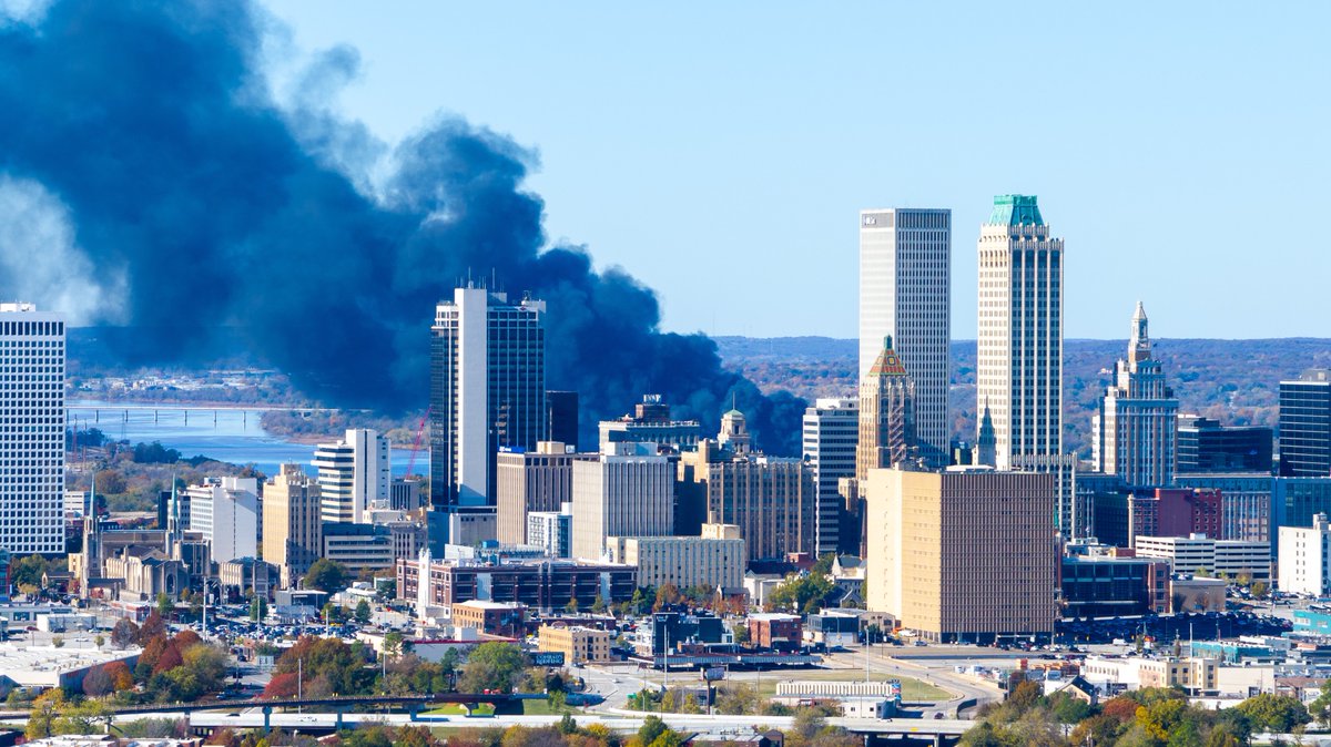 Natural gas well site on fire right outside of downtown Tulsa