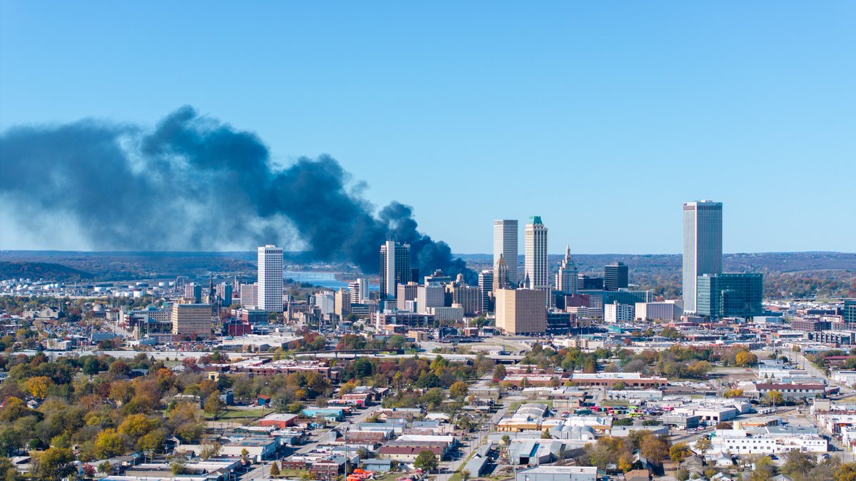 Natural gas well site on fire right outside of downtown Tulsa